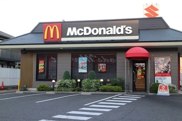 飲食店　マクドナルド 岸和田久米田店（飲食店）まで850m
