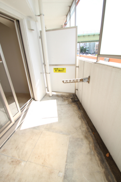 バルコニー　※別室の参考写真の為、現況優先です。