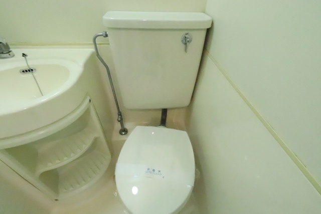 トイレ　３階別号室の写真です