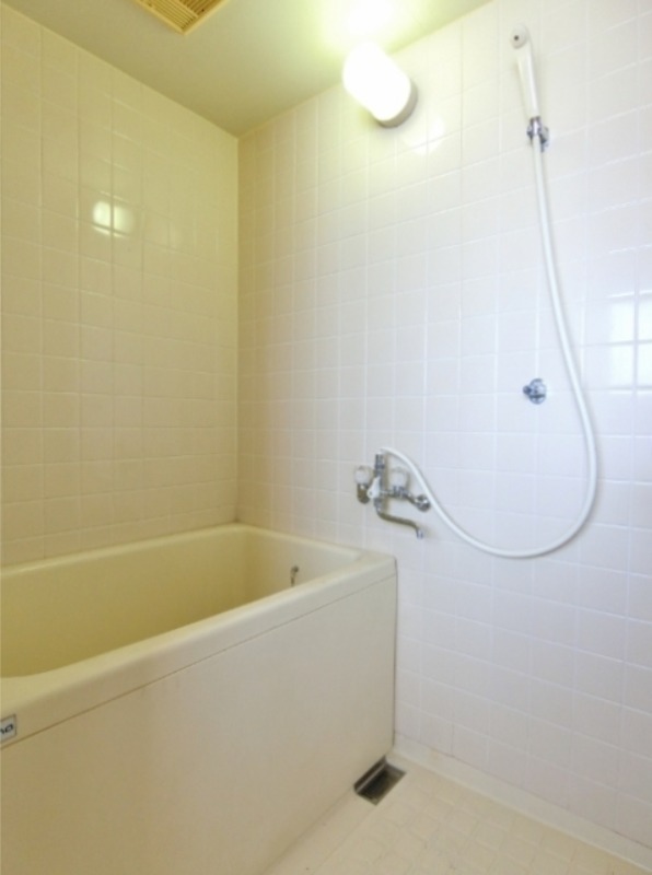 バス・シャワールーム　図面と現状に相違がある場合には現状を優先