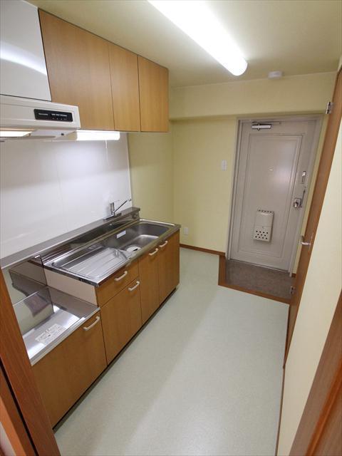 キッチン　松山市三番町　三番町ハイツ　キッチン