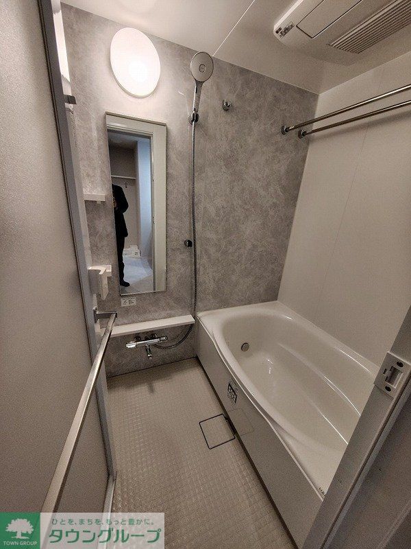 バス・シャワールーム　バス