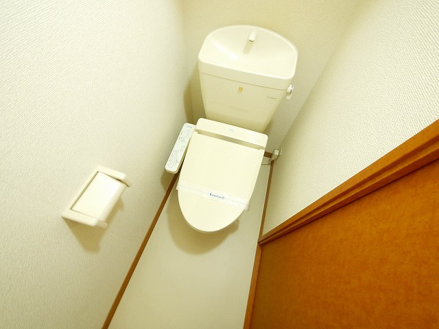 トイレ　落ち着いたトイレです