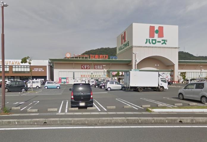 コンビニ　ファミリーマート（コンビニ）まで406m