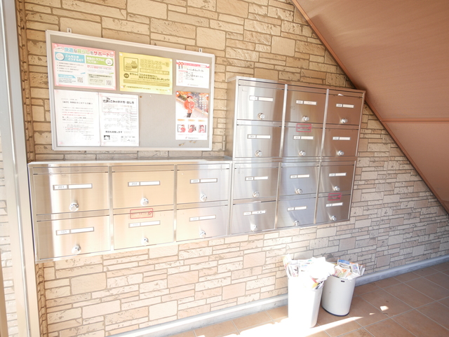 エントランス　★メールボックスの写真です★
