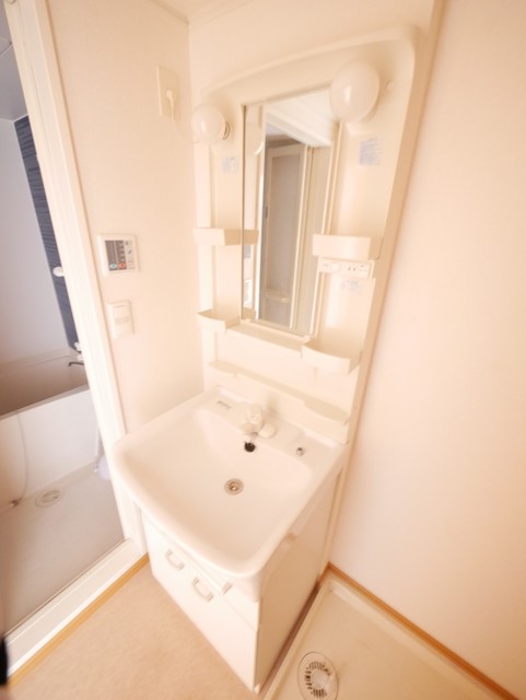 洗面設備　★人気の独立洗面台もございます