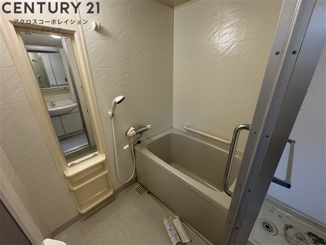 バス・シャワールーム　シンプルで機能的なユニットバスです！