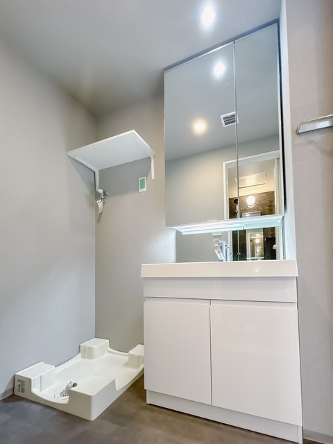 洗面設備　※写真は同タイプ住戸です。