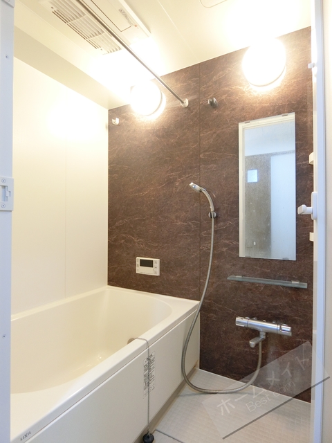 バス・シャワールーム