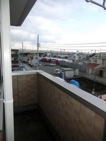 眺望　バルコニーより