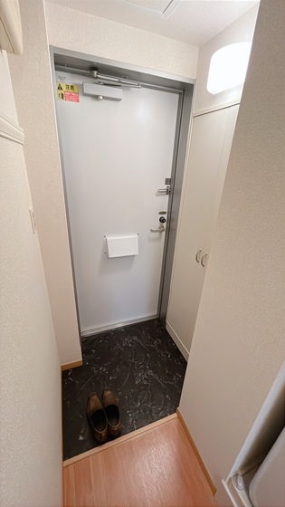 玄関　他号室のお写真です