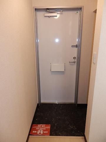 玄関　シューズインクローク付き