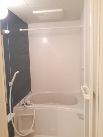 バス・シャワールーム　お風呂で日々の疲れを落としましょう