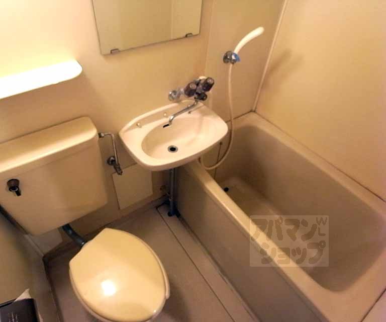 バス・シャワールーム