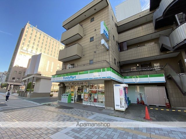 コンビニ　ファミリーマート榴岡５丁目店（コンビニ）まで662m