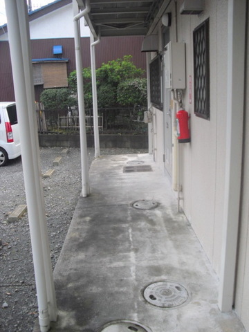 ロビー　１階共用廊下