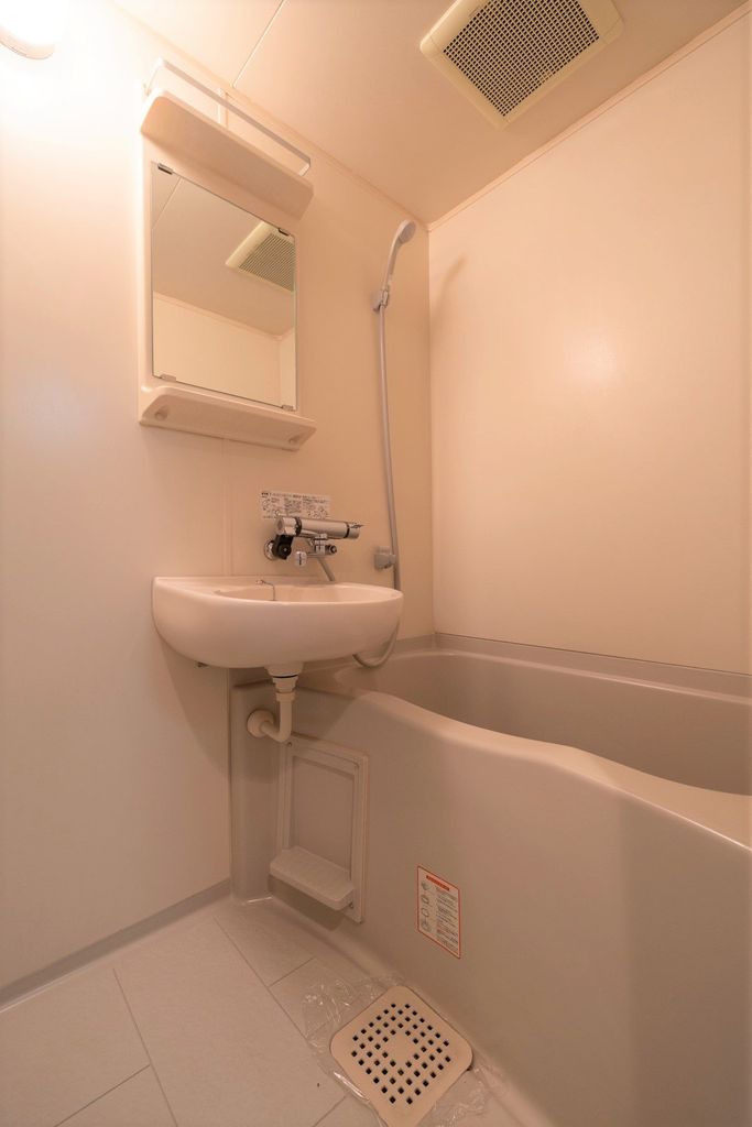 バス・シャワールーム　洗面