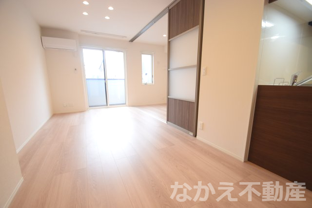 居室・リビング　ゆったり過ごせる居間です