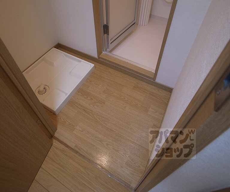 洗面設備　脱衣スペースもあります。