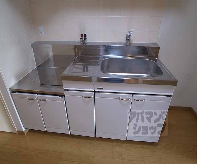 キッチン　白基調のきれいなキッチンです。