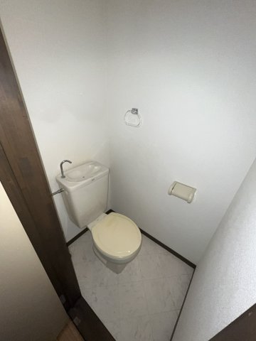トイレ　シンプルで使いやすいトイレです