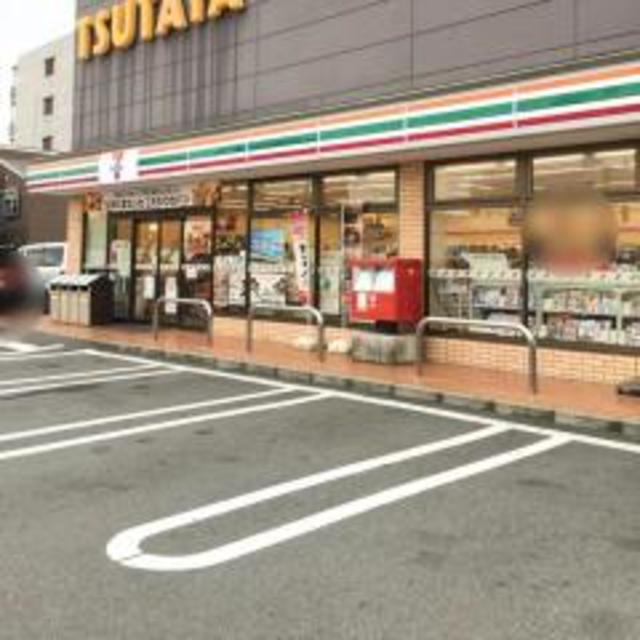 コンビニ　セブンイレブン高槻庄所町店（コンビニ）まで399m