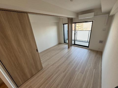 居室・リビング　室内