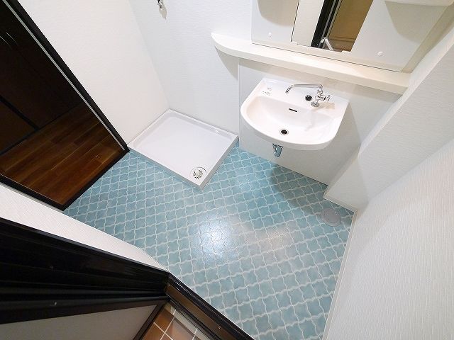 洗面設備　スペースが確保できる洗面所です