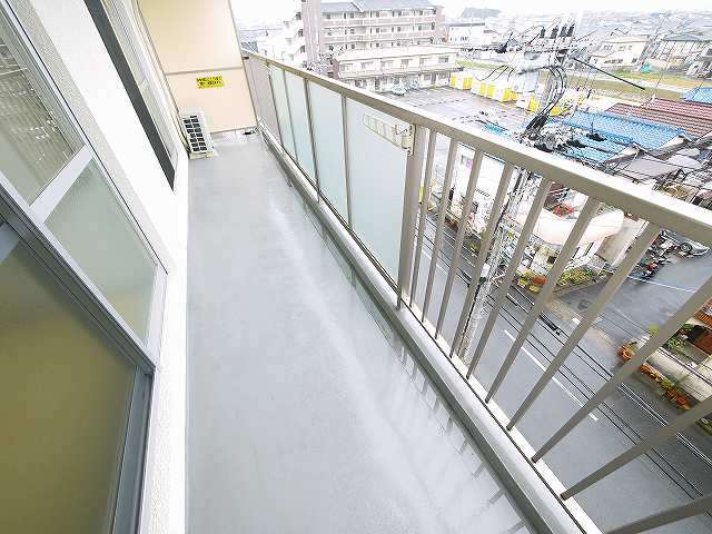 バルコニー　落ち着いた時間を過ごせるバルコニーです