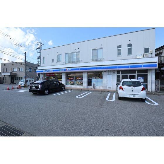 コンビニ　ローソン富山金泉寺店（コンビニ）まで750m