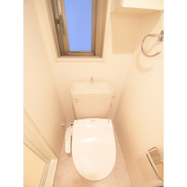 トイレ　落ち着いたトイレです