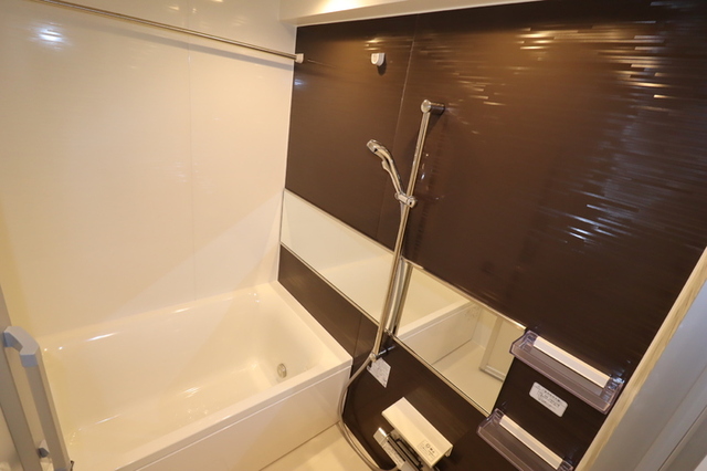 バス・シャワールーム　浴室