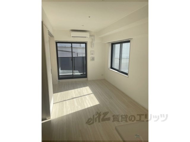 居室・リビング　同仕様