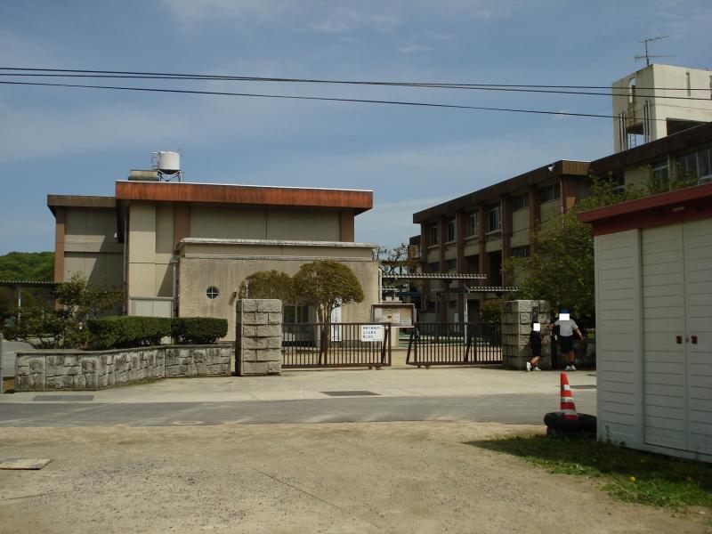 小学校　御野小学校（小学校）まで1082m