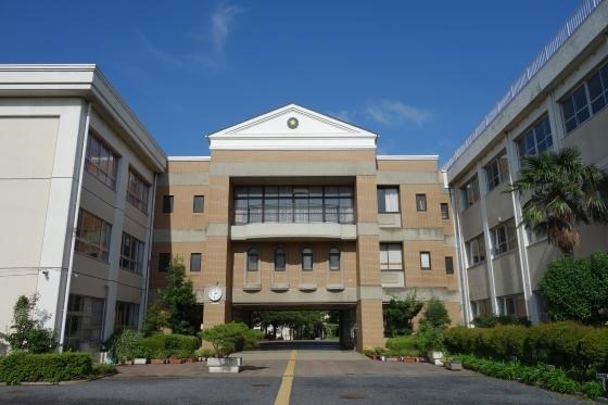 小学校　越谷市立大沢小学校（小学校）まで1647m