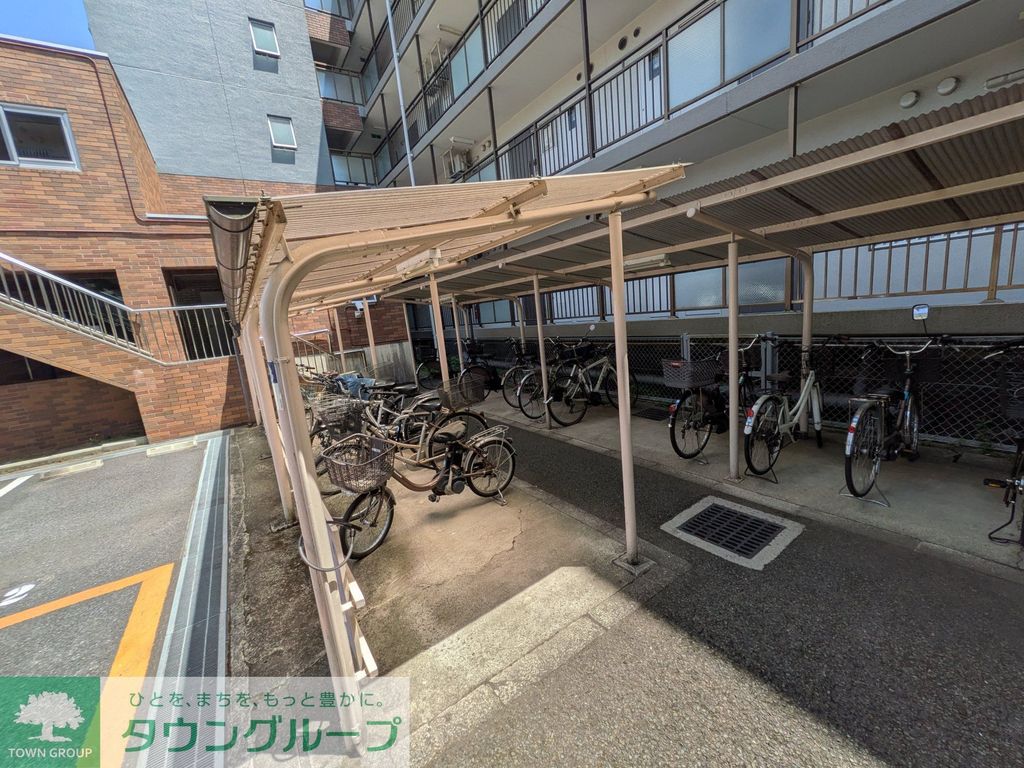 駐車場　駐車場