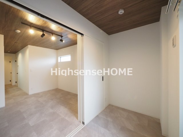 居室・リビング　きれいな洋室です