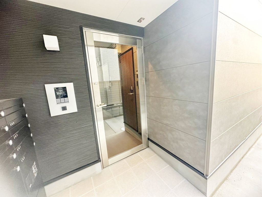 エントランス　エントランス