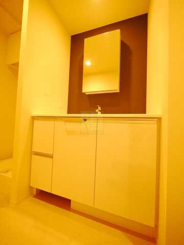 洗面設備　Brillia ist 千駄ヶ谷