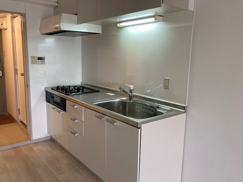 キッチン　別部屋参考写真掲載。