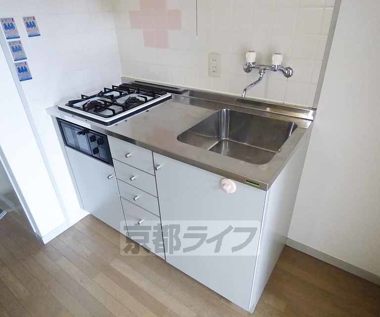 キッチン　キッチンです。