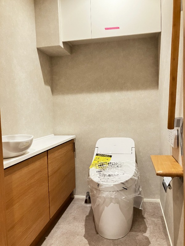 トイレ　タンクレストイレ