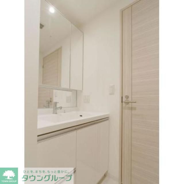 洗面設備　※写真は同タイプ住戸です。