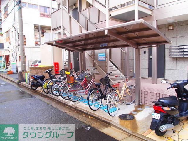 エントランス　☆設備・収納充実した賃貸住宅！閑静で住環境・日当たり良好！☆