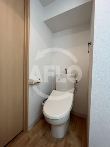 トイレ　アリバあみだ池　温水洗浄便座