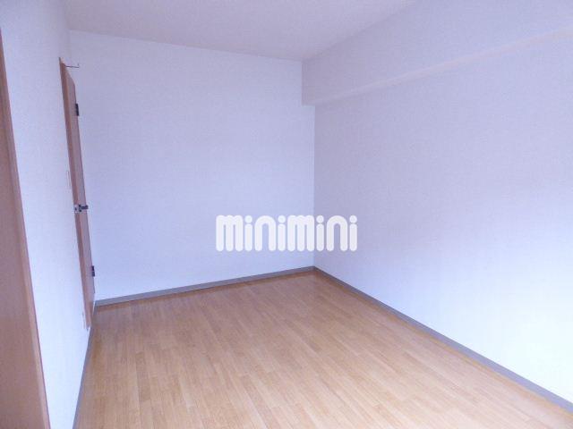 居室・リビング　明るいですね