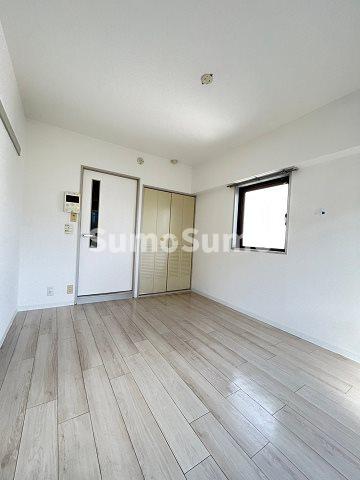 その他部屋・スペース　使い勝手のいい寝室です