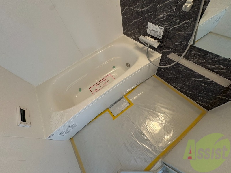 バス・シャワールーム　お風呂になります。一日の疲れを癒してくださいね。