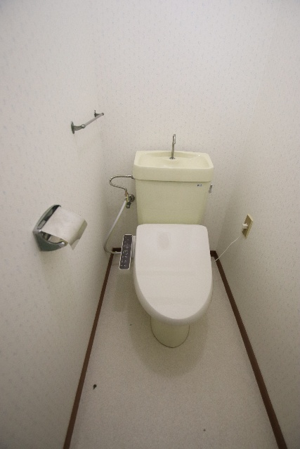 トイレ　別室の参考写真です。※現況優先