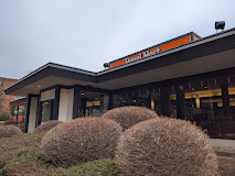 飲食店　ロイヤルホスト石神井台店（飲食店）まで748m